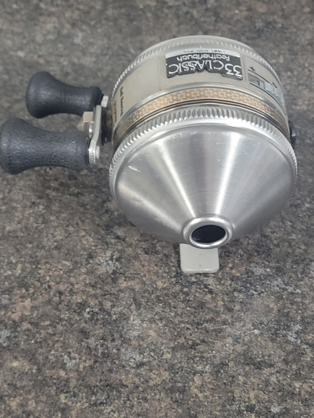 Vintage Zebco Feathertouch 33 Classic Round Fishing Reel
